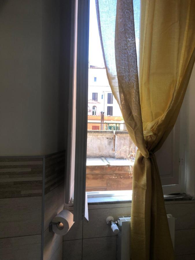 Domus Rome Incantevole Apt Vicino Colosseo Foro Romano Bagian luar foto